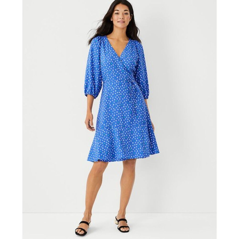 Ann Taylor | NWOT Blue Floral Flutter Knee-length Wrap Dress | Size 6